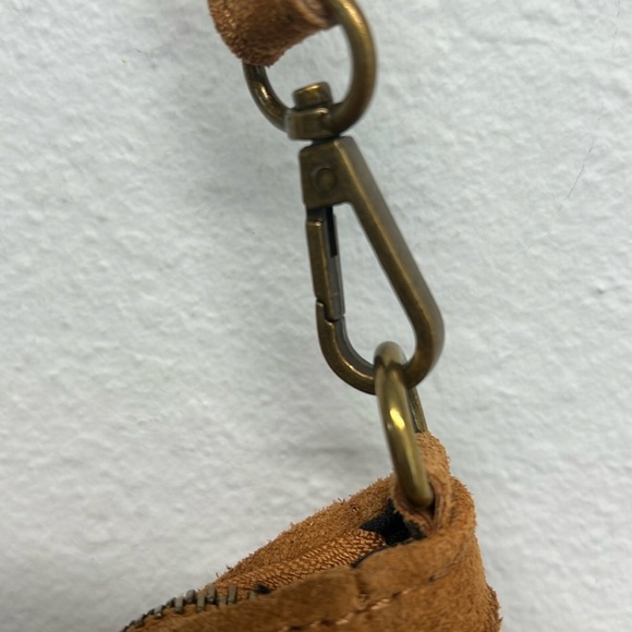 Marlon Firenze | Leather Hobo Bag w/ Interchangeable Crossbody Strap - Picture 6 of 9